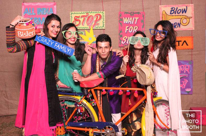 Themes, Props, Crazy Pics And Photo Booths! Shopzters