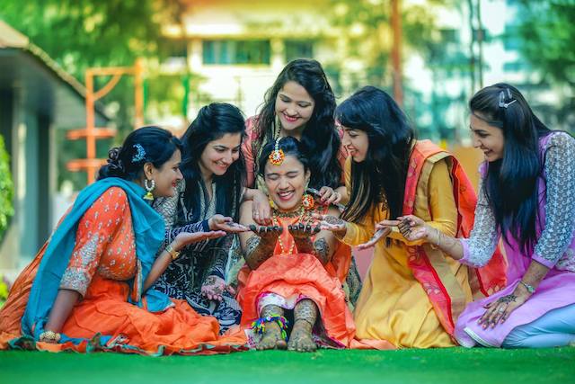 A Funky Mehendi With Truck Loads Of Fun