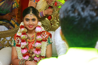 A Delightful South Indian Wedding With An Array Of Surprises!