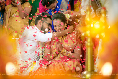 Freezing The Moment Of Their Lifetime - Incredible Thaali Shots