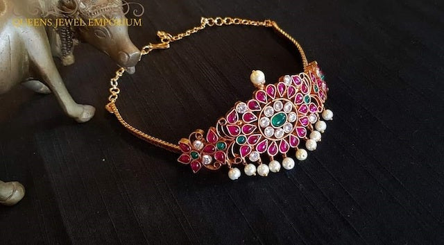 On Account of Our 7th Anniversary, Here's Your Chance To Win A Gorgeous Choker Worth INR 5200