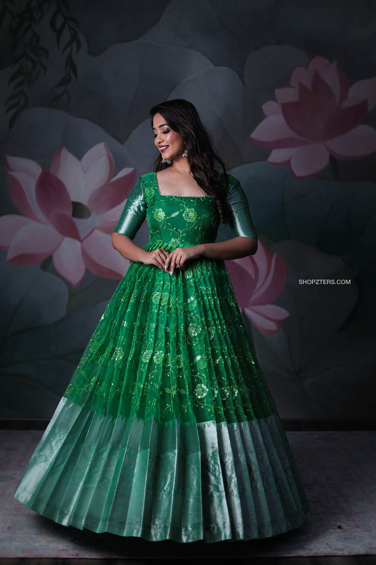 Ladies Green Designer Anarkali Suits at Rs 4550 | डिज़ाइनर अनारकली सूट in  Jodhpur | ID: 22940740873