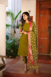 Green Chanderi Kurta Set With Printed Dupatta
