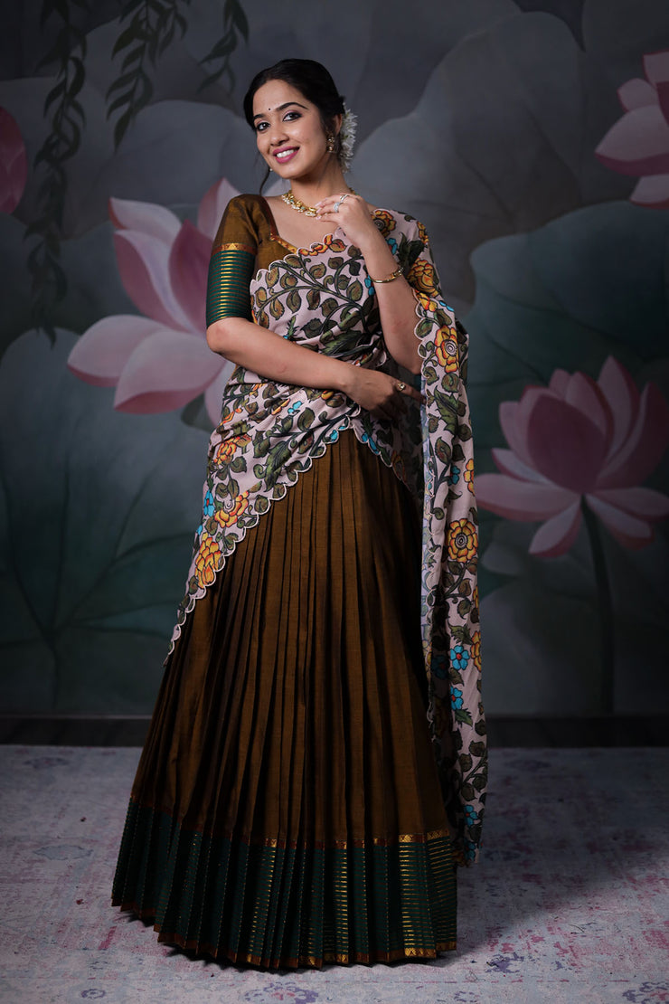 Striped Border Handloom Lehenga Set