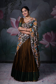 Striped Border Handloom Lehenga Set