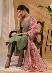 Elegant Fern Green Chanderi Kurta with Pants &amp; Intricate Appliqué Work (Dupatta Optional)