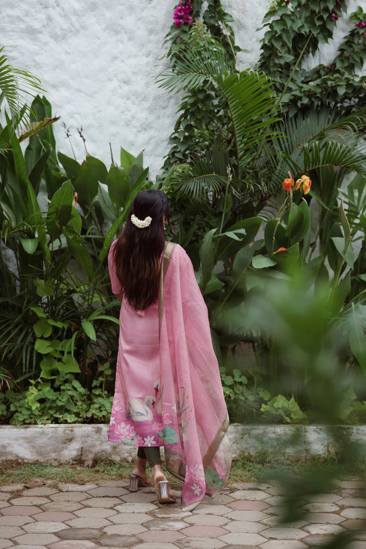 This beautiful pink kurta with  Kota dupatta