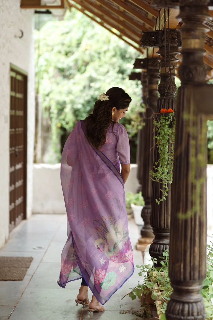 This beautiful lavender kurta with Kota dupatta