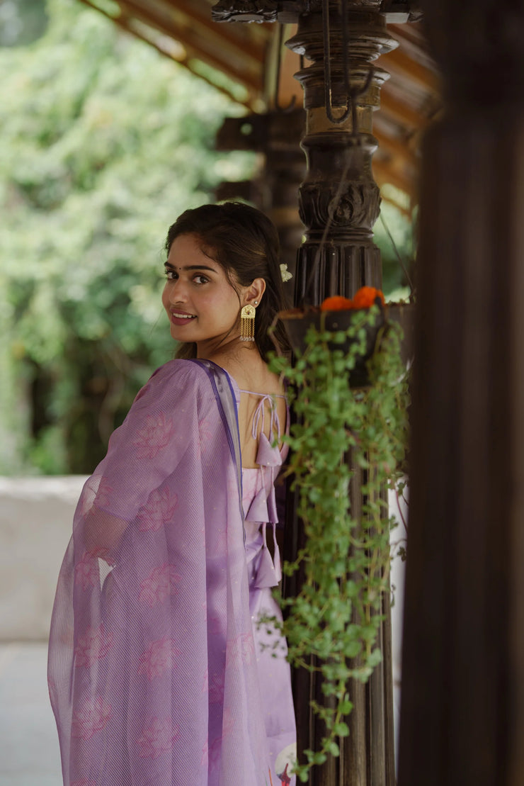 This beautiful lavender kurta with Kota dupatta