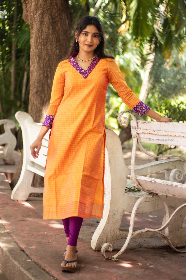 Women Cotton Sandal & Orange Collar NecK Printed Kurti Set PKS11