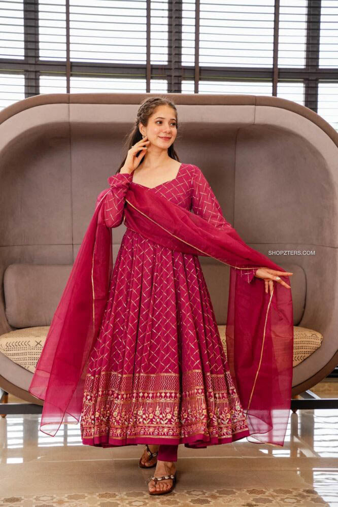 Reddish Pink Georgette Embroidered Suit Set