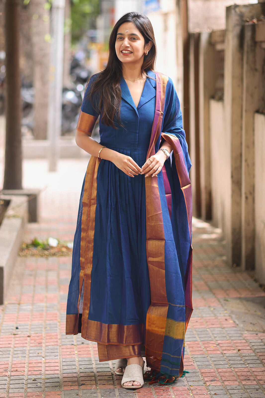 Royal Blue Handloom Suit Set With Zari Border