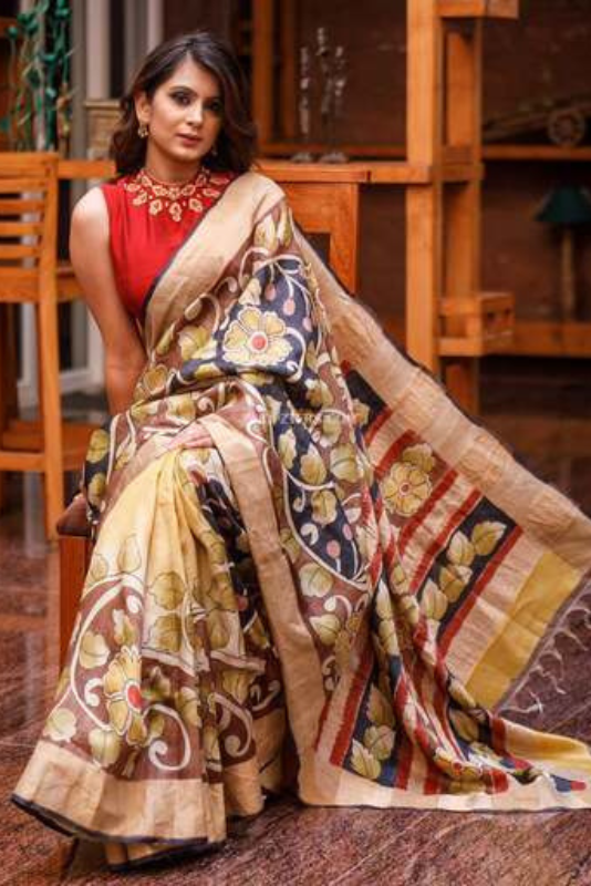 Aesthetic Tussar Silk Floral Print Grey and Red Trendy Saree