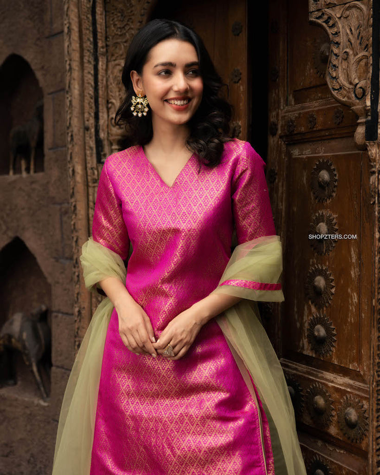 Pink Kurta Set with Green Net Dupatta