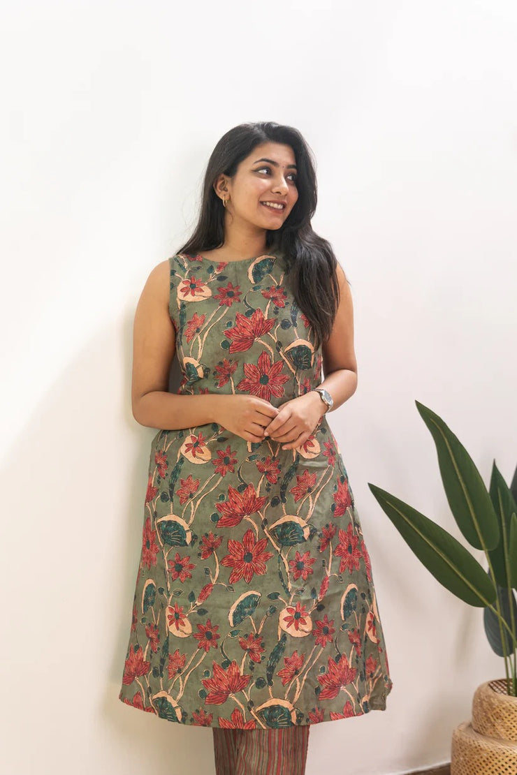 Anusha Floral Kurta Set