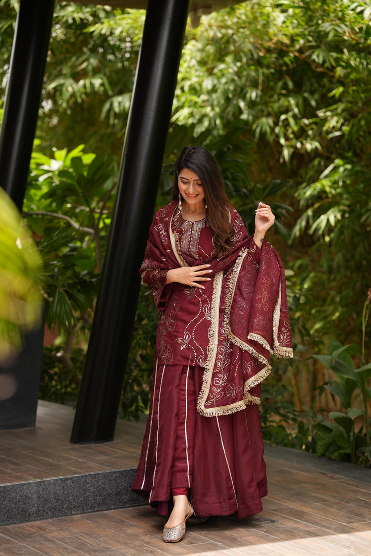 Inaayat Cherry Kurta Set