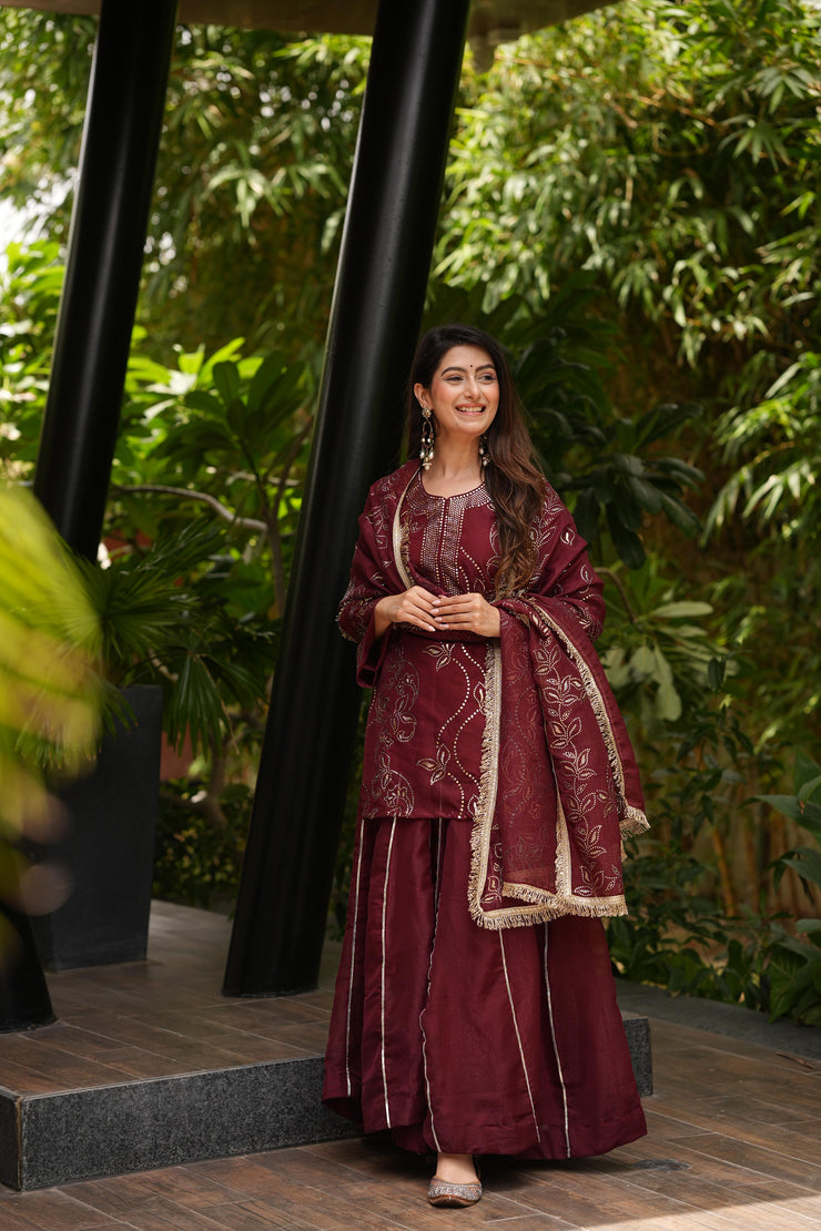 Inaayat Cherry Kurta Set