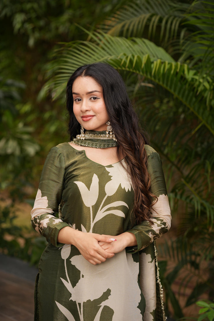 Avyana Cosmos Kurta Set