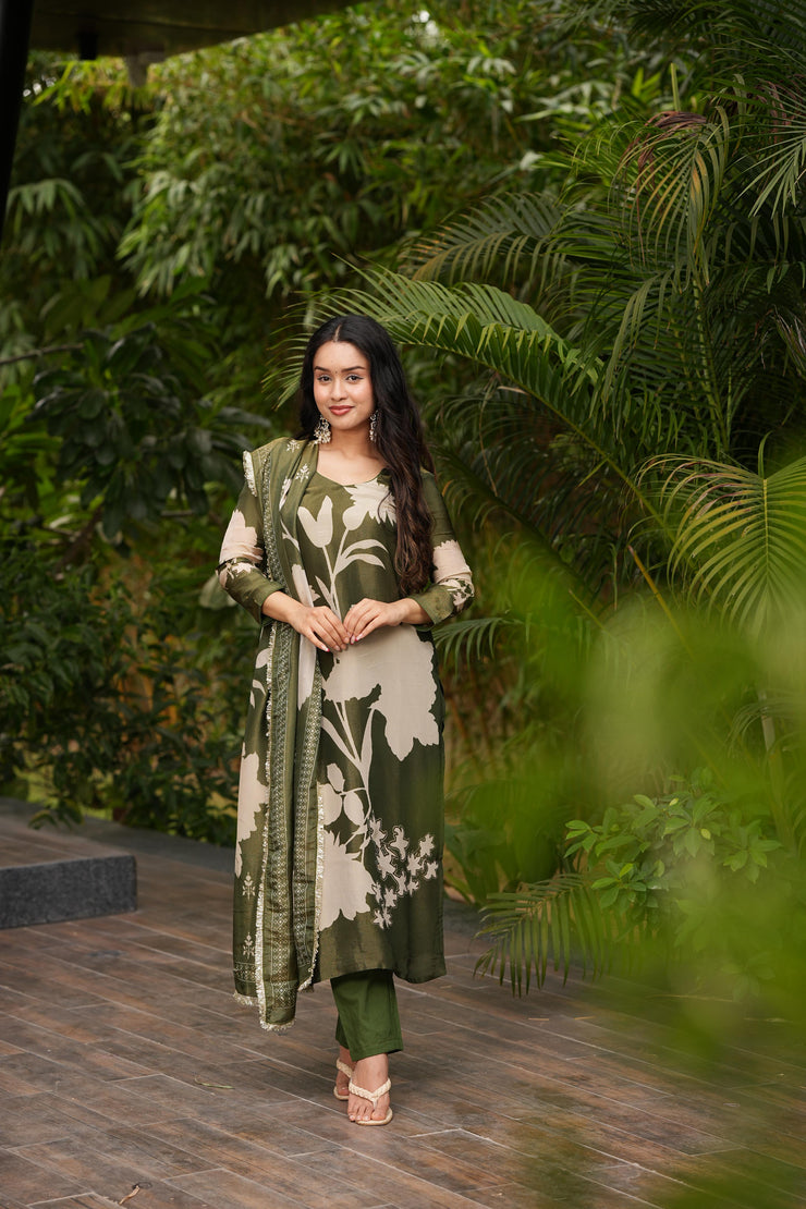 Avyana Cosmos Kurta Set