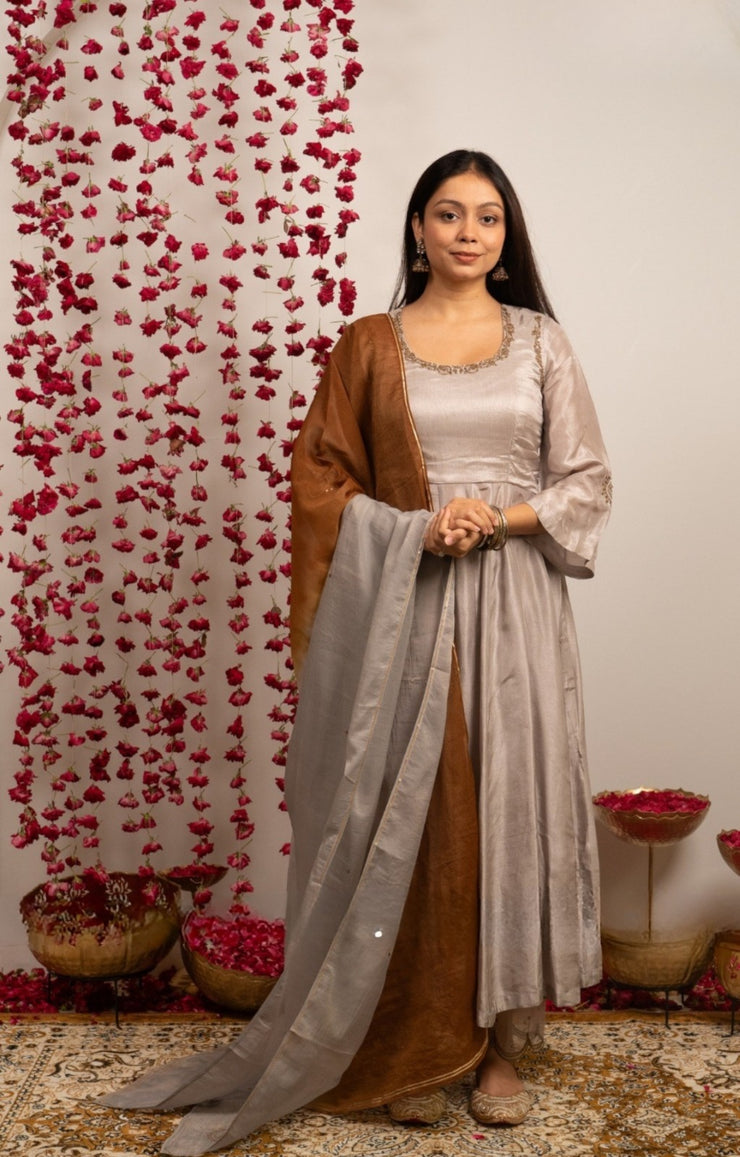 Grehmukti Anarkali Set in Silver grey