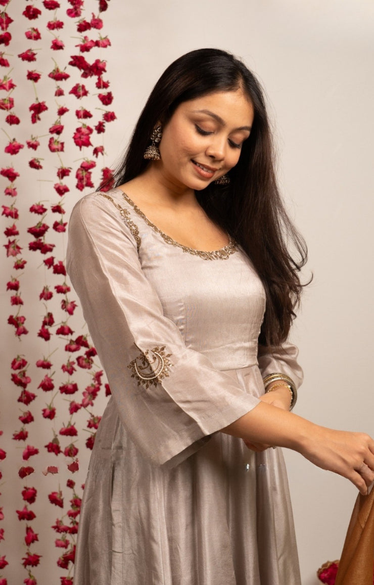 Grehmukti Anarkali Set in Silver grey