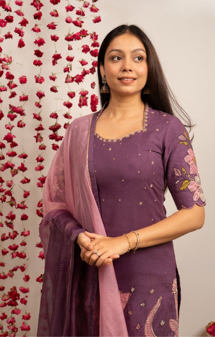 Zaribaag Pan Kalamkari Kurta Set In Dark Onion