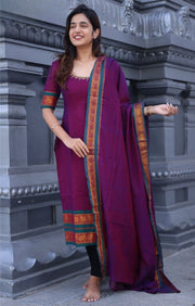 Bhavya Kurta set In Magenta