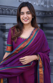 Bhavya Kurta set In Magenta