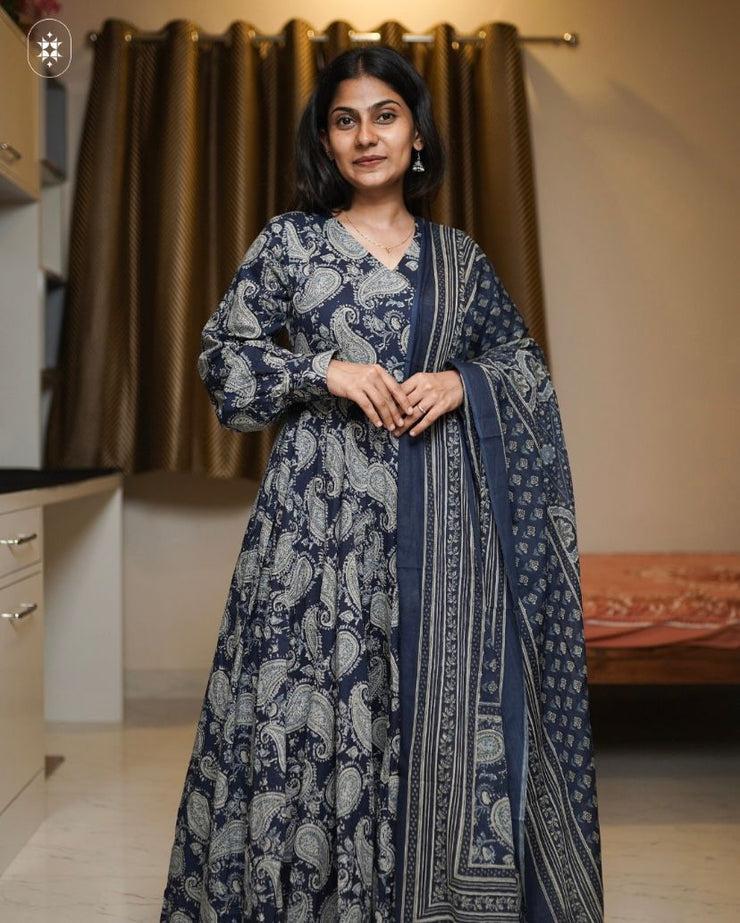Blue cotton suit set