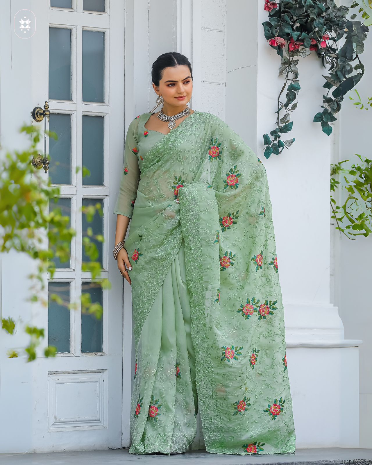 Women's  Pista Chiffon Saree
