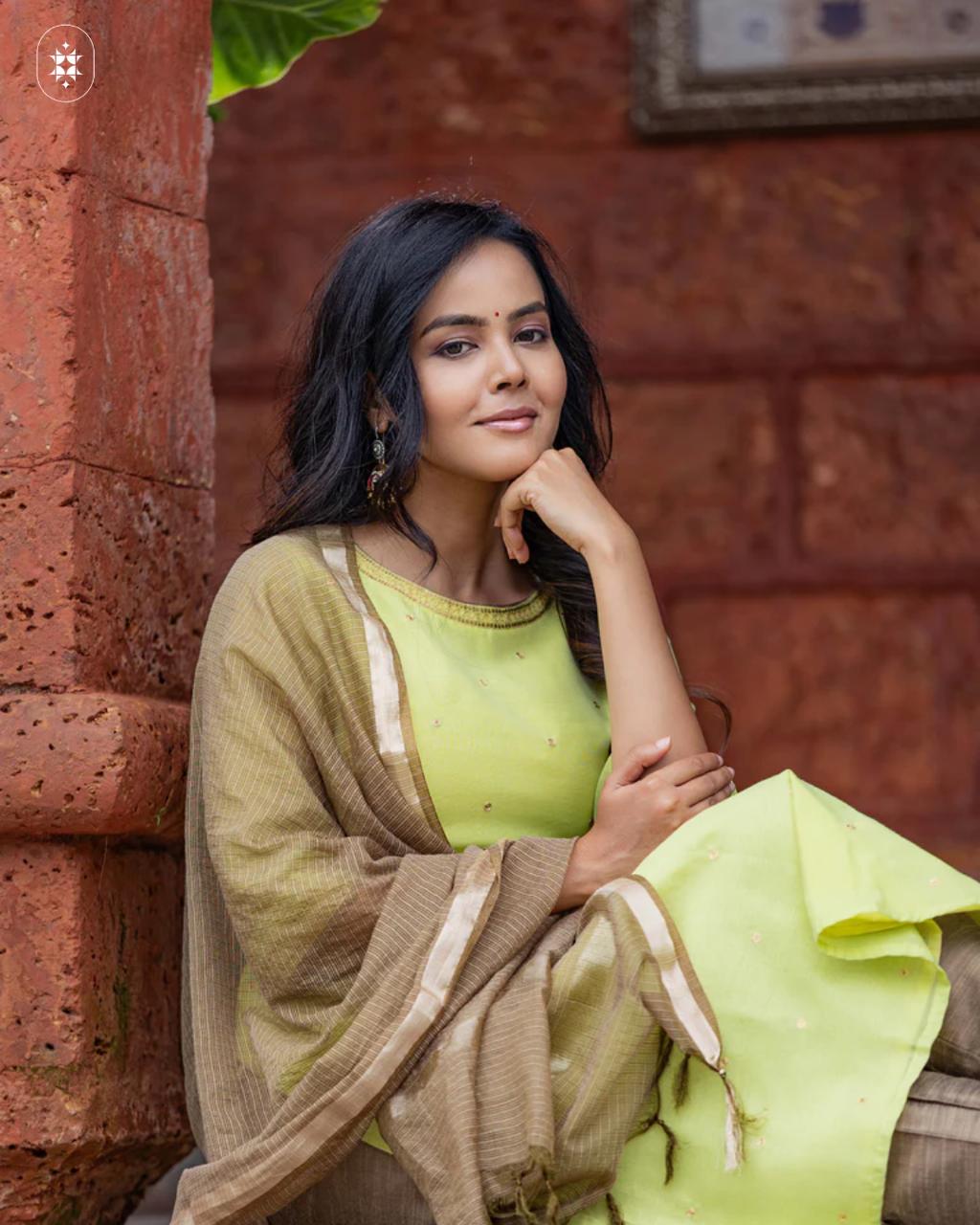 Elegant Blue Cotton Suit with Pink (Dupatta Optional)
