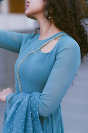 Kadali Peach/teal blue