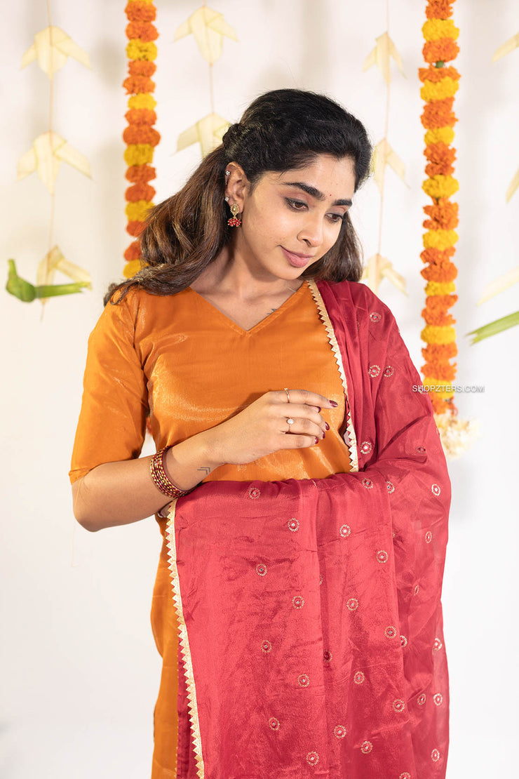 Manjal Veyil Silk Top & Duppatta Set