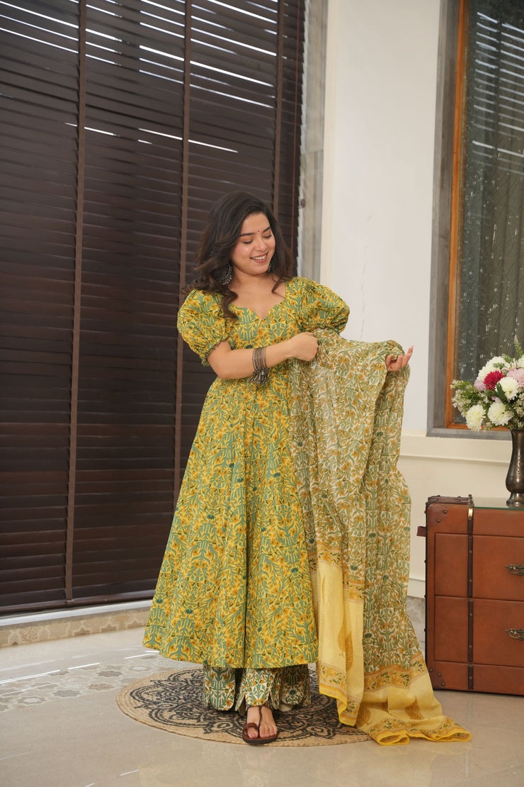 Back Neck Design Punjabi Dress Gale Latest Suit Gown Ladies Designer Anarkali Party Wear Back Neck Design Punjabi Dress Gale Latest Suit Gown Ladies Designer Anarkali Party Wear