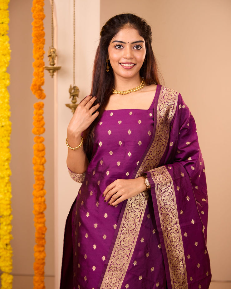 Annam Magenta Semi Banaras Suit Set