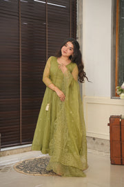 Green Organza Suit Set With Scallop Duppatta