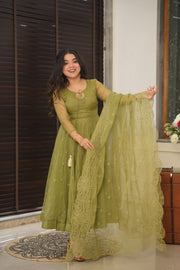 Green Organza Suit Set With Scallop Duppatta