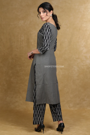 Discover modern elegance with our gray and black Ikat kurta set, perfect for any occasion.