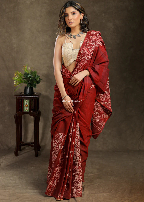 Red Mul Cotton Hand Batik Saree