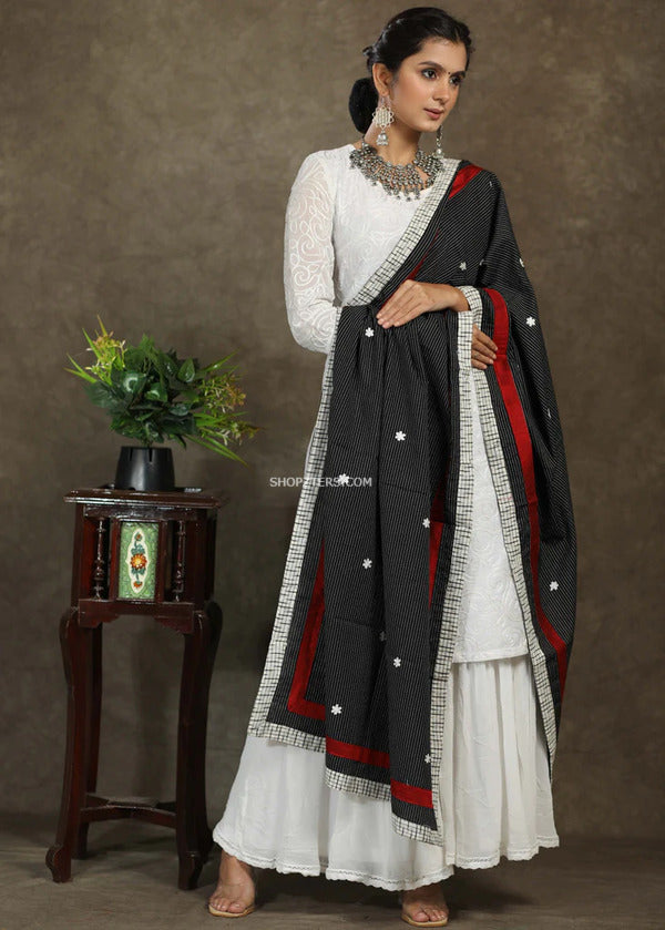 Black Dupatta With Delicate Embroidery