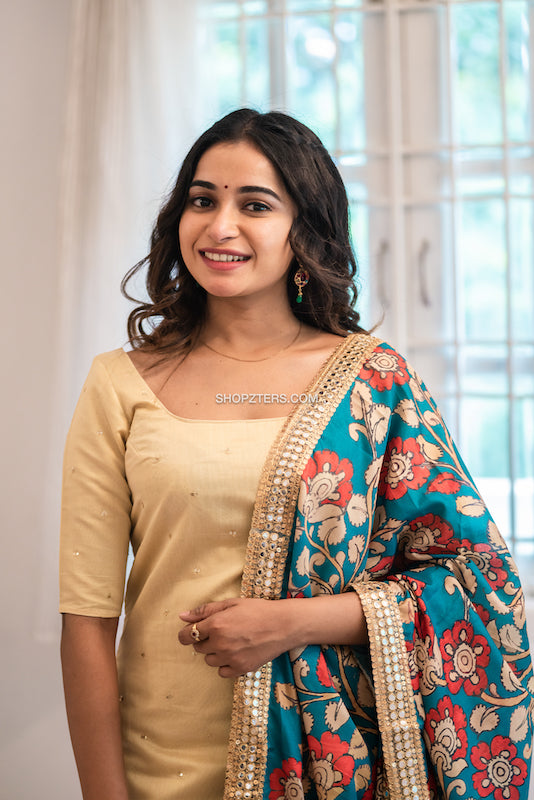 Cream Kurti With Blue Kalamkari Chanderi Dupatta