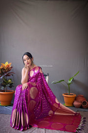 Soft Silk Saree With Gold Zari